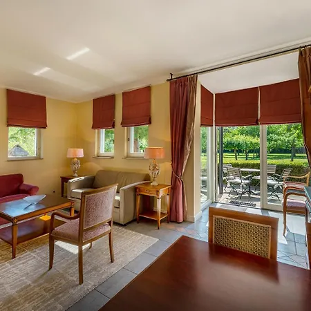 Corneli Residences - Chateau St Gerlach *