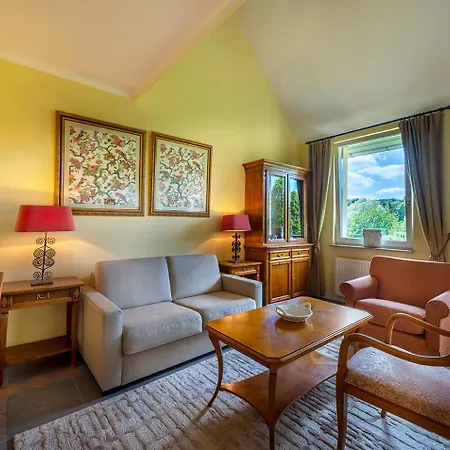 Corneli Residences - Chateau St Gerlach Apartment