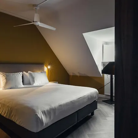 Corneli Residences - Chateau St Gerlach Otel 4*