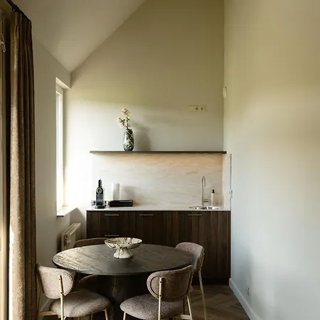 Corneli Residences - Chateau St Gerlach