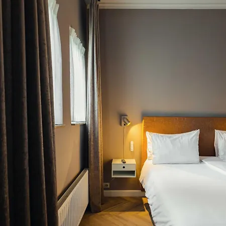 Corneli Residences - Chateau St Gerlach Otel 4*